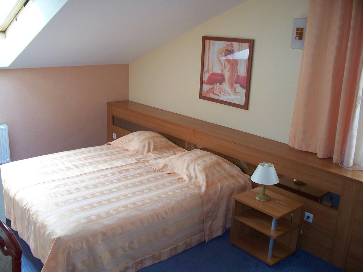Pagunda Hotel Rokiskis Habitación foto